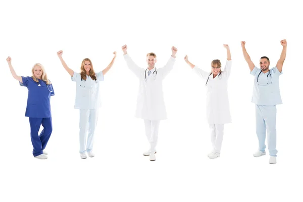 Equipe médica feliz em pé — Fotografia de Stock