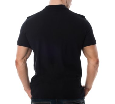 Arkadan görünüş adamın siyah Tshirt