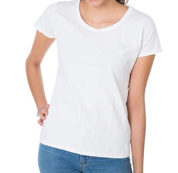 Žena nosí prázdné bílé tričko — Stock fotografie