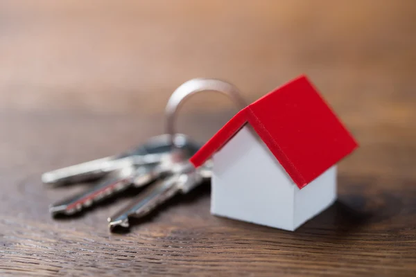 House Model And Keys — Stock Photo, Image