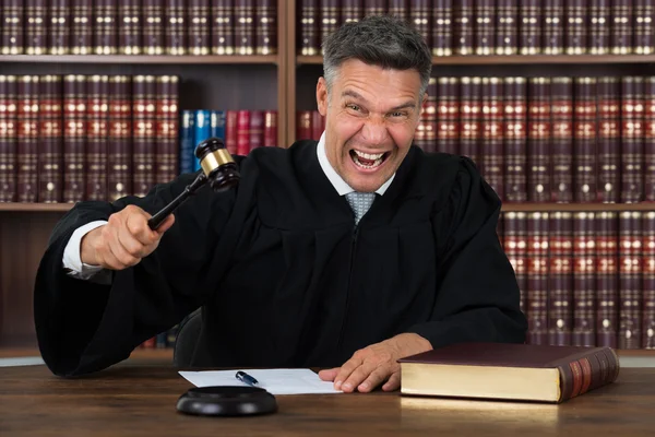 Angry Judge Striking His Gavel — Stock Photo, Image