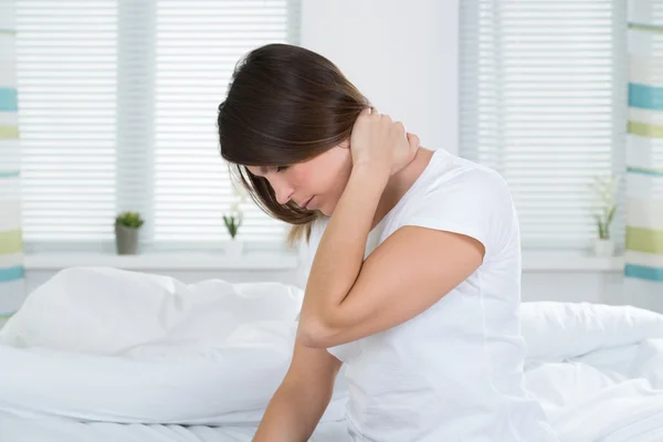 Woman Suffering From Neck Pain — Stock Photo, Image