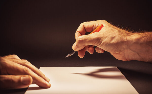 Письмо, написанное человеком
