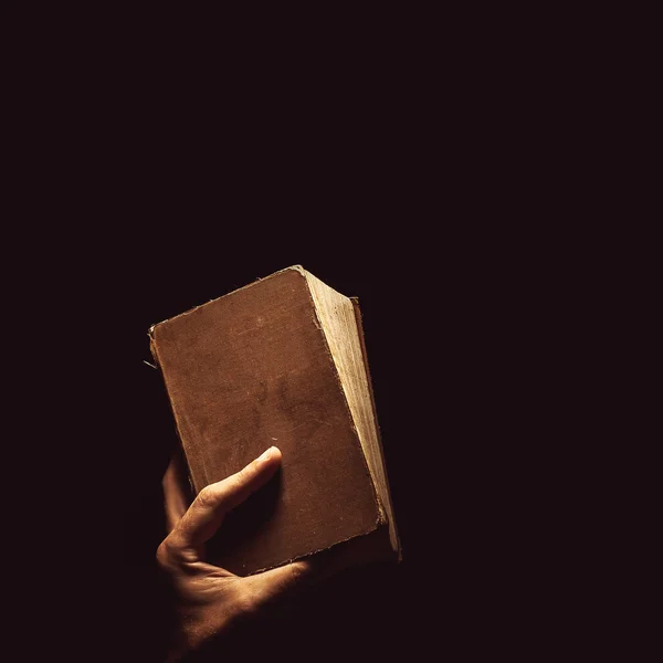 Ver bir kitabı — Stok fotoğraf