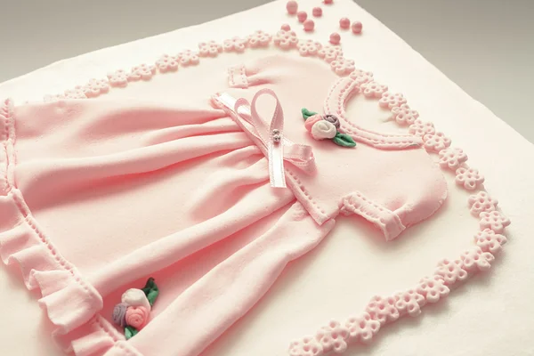 Robe comme décoration de gâteau d'anniversaire — Photo