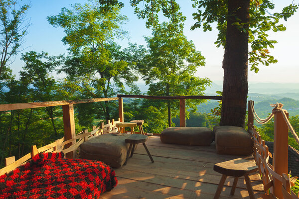 Деревянная терраса
 