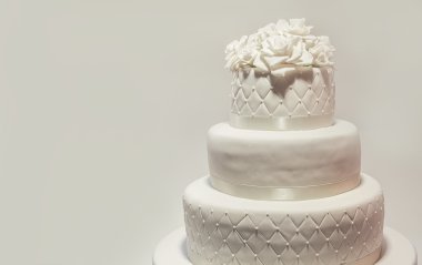Düğün pastası süsleme