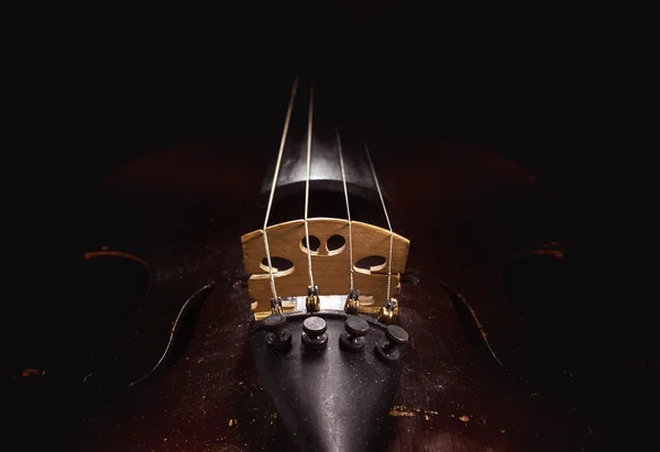 Detalhes velhos violino empoeirado — Fotografia de Stock