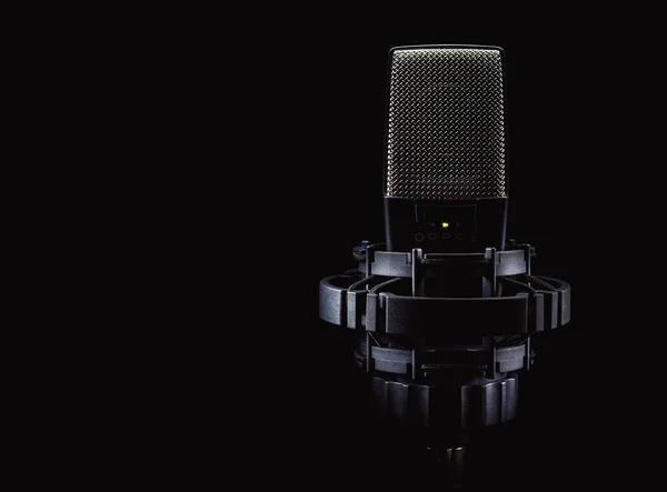 Nowoczesny mikrofon na stojaku — Zdjęcie stockowe