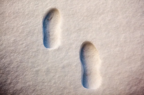 Fußabdrücke im Schnee — Stockfoto