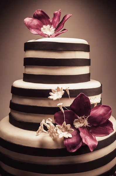 Pastel de boda o cumpleaños — Foto de Stock