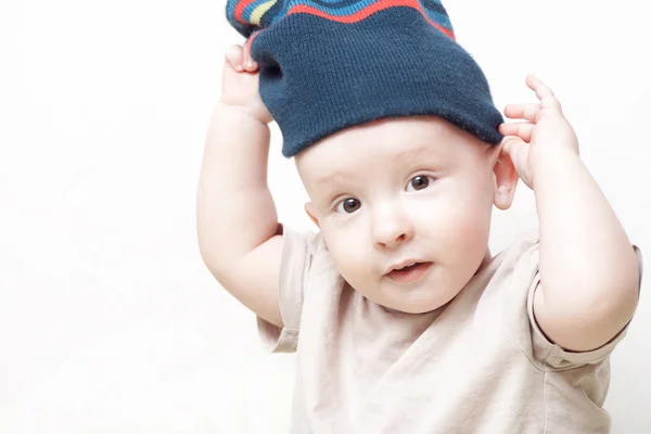 Bebek giyiyor şapka — Stok fotoğraf