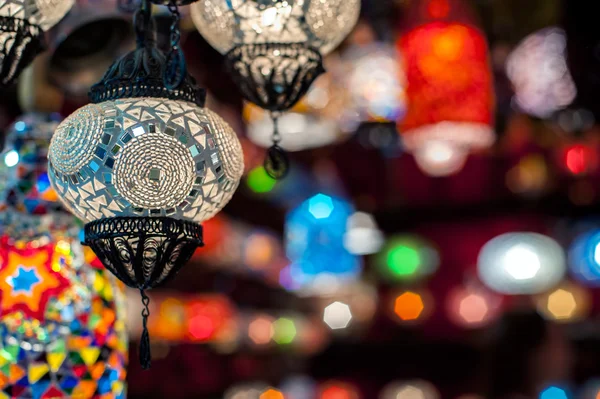 Mehrfarbige türkische Lampen — Stockfoto