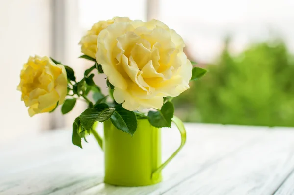 Ramo de rosas amarillas — Foto de Stock
