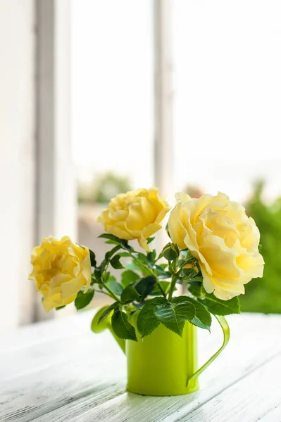 Strauß gelber Rosen — Stockfoto