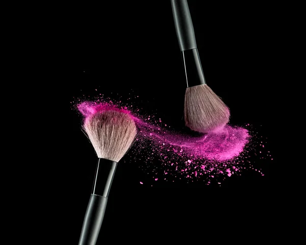 Brush with powder — Stock Photo, Image