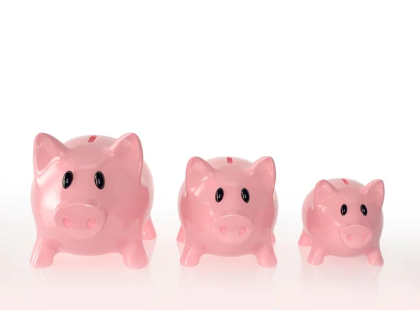 Piggy bank familie met grote, middelgrote en kleine grootte — Stockfoto