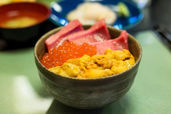 Frutos do mar japoneses Donburi — Fotografia de Stock