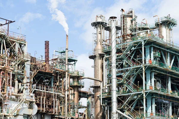 Impianto industriale petrolchimico — Foto Stock