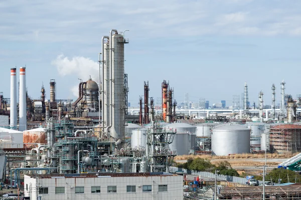 Edificios industriales en gran fábrica — Foto de Stock