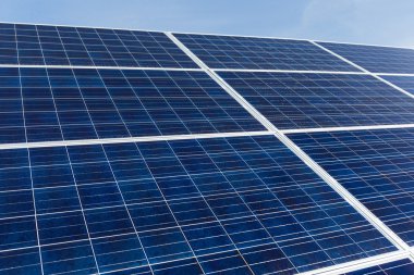 Modern güneş panelleri yenilenebilir elektrik enerjisi üretimi için