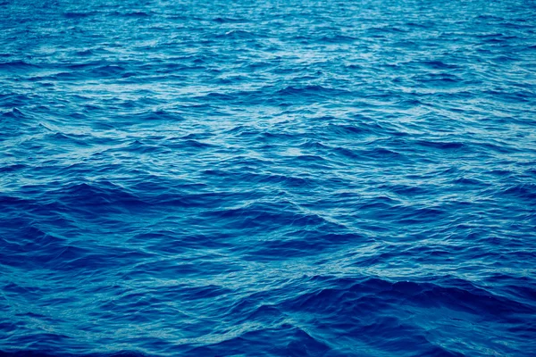 Superfície ondulada do mar — Fotografia de Stock