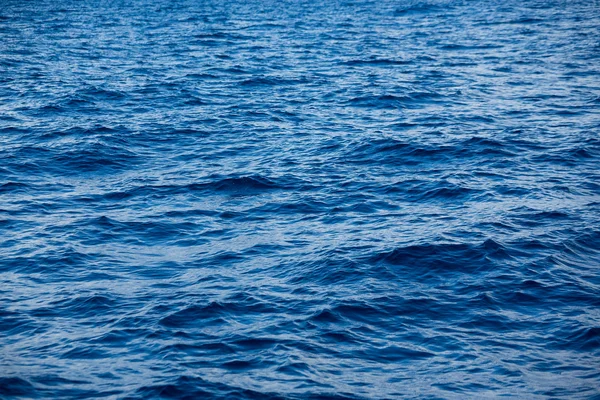 Havet vågig yta — Stockfoto