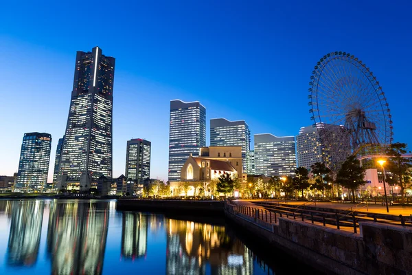 Yokohama paisaje urbano por la noche — Foto de Stock