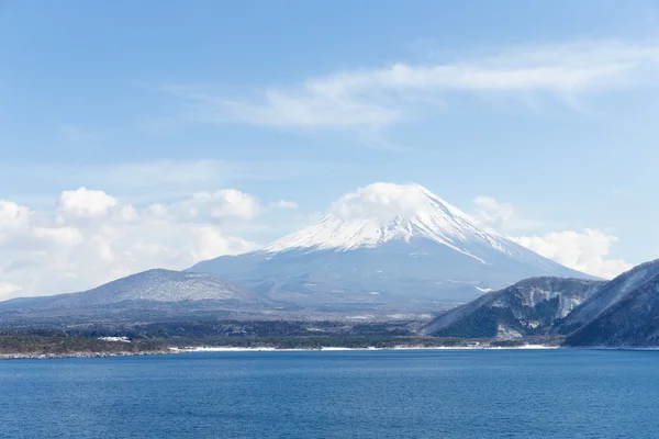 Sjön Motosu med berget Fuji — Stockfoto