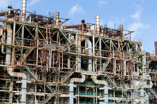 Bâtiments industriels dans une grande usine — Photo