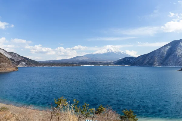 Sjön Motosu med berget Fuji — Stockfoto