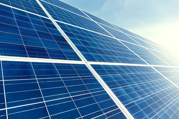 Paneles solares modernos — Foto de Stock