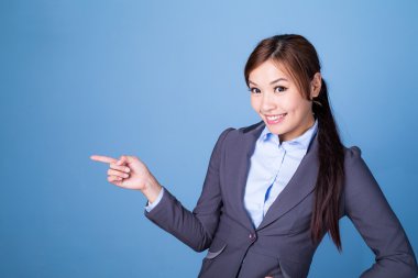 iş takım elbiseli genç Asyalı işkadını