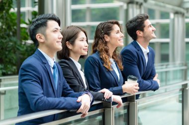 Grup çok etnik iş adamları