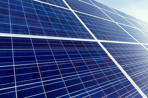 Paneles solares modernos — Foto de Stock