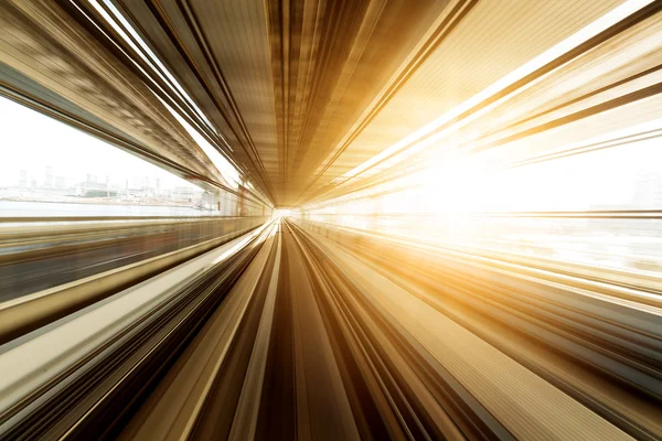 Train passing though tunnel — Stock Photo, Image