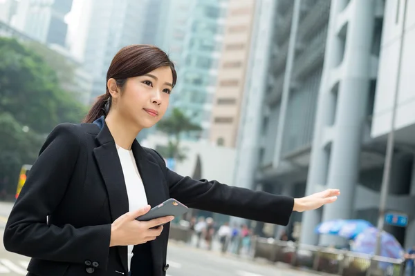 Jeune femme d'affaires asiatique en costume d'affaires — Photo