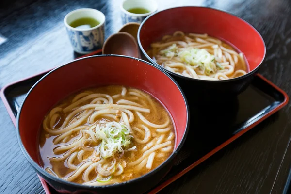 Japoński udon w miski — Zdjęcie stockowe