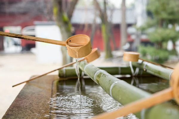 Japanese Purification Fountain in Shinto Temple — Stock Photo, Image