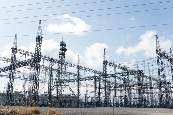 Subestación de energía eléctrica de alta tensión —  Fotos de Stock