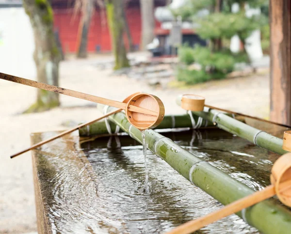 Purification at Japanese temple — Stock Photo, Image