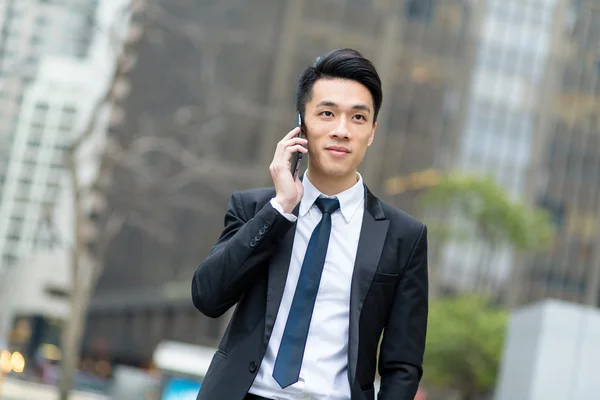 Fiatal ázsiai üzletember öltöny — Stock Fotó