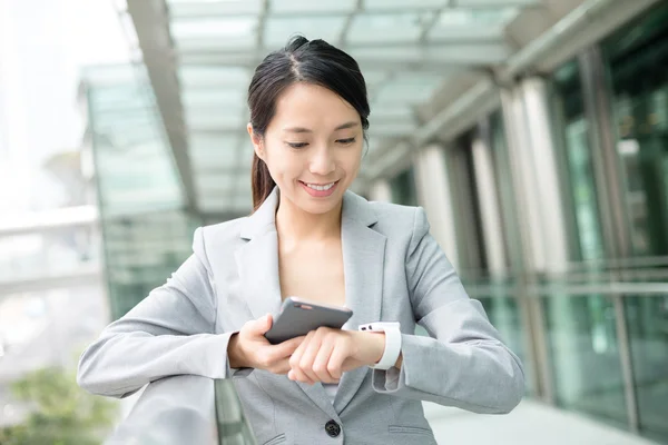 Joven asiática mujer de negocios traje —  Fotos de Stock