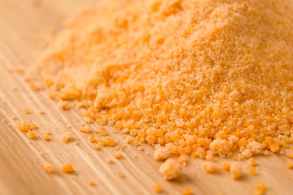 Haufen Gelber Zucker Auf Holztisch — Stockfoto