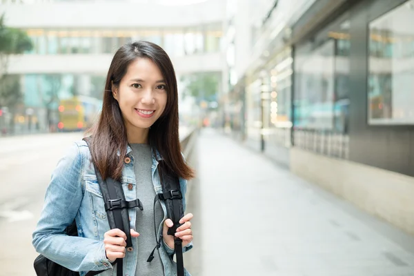 Mujer viajando en Hong Kong — Foto de Stock