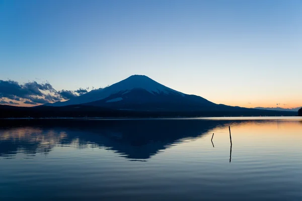 Montagna Fuji e lago yamanaka al tramonto — Foto Stock