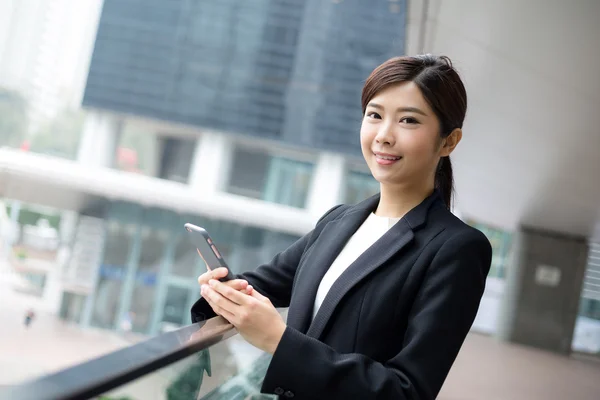 Young asian businesswoman in business suit — Stock Photo, Image