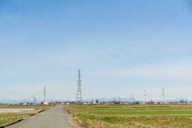 güç Kulesi ve iletim hatları 