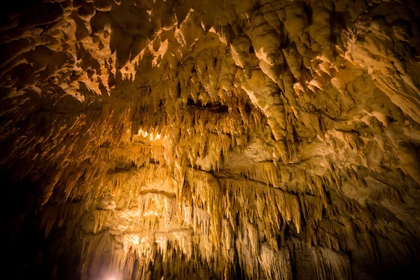 Stalactites inside cave — Stock Photo, Image