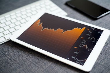 İş çizelgeleri bir ekran ile dijital tablet